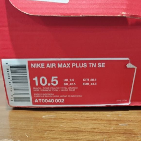 Nike Air Max Plus 'Mercurial Black Orange' - Picture 15 of 16